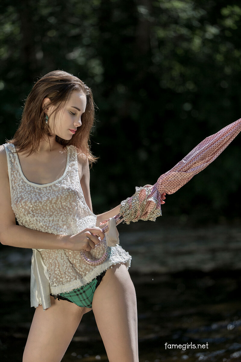 Лариса, 22